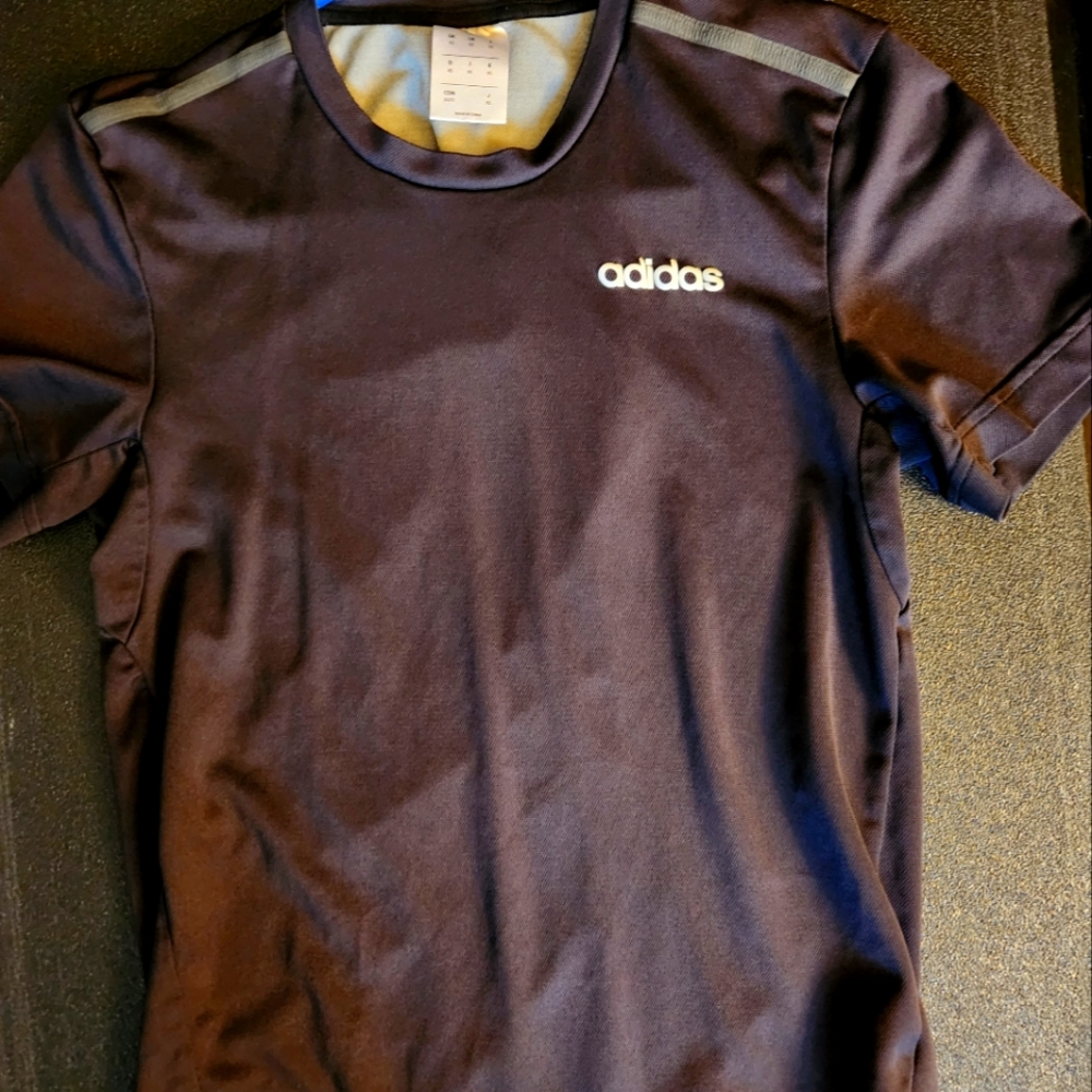 🔥2 for $10🔥Adidas workout shirt